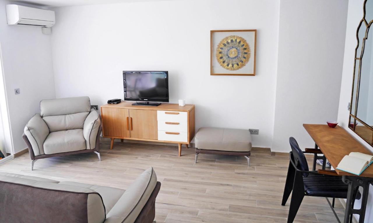 Neenies Nerja - Carabeo Luxury Apartment Esterno foto